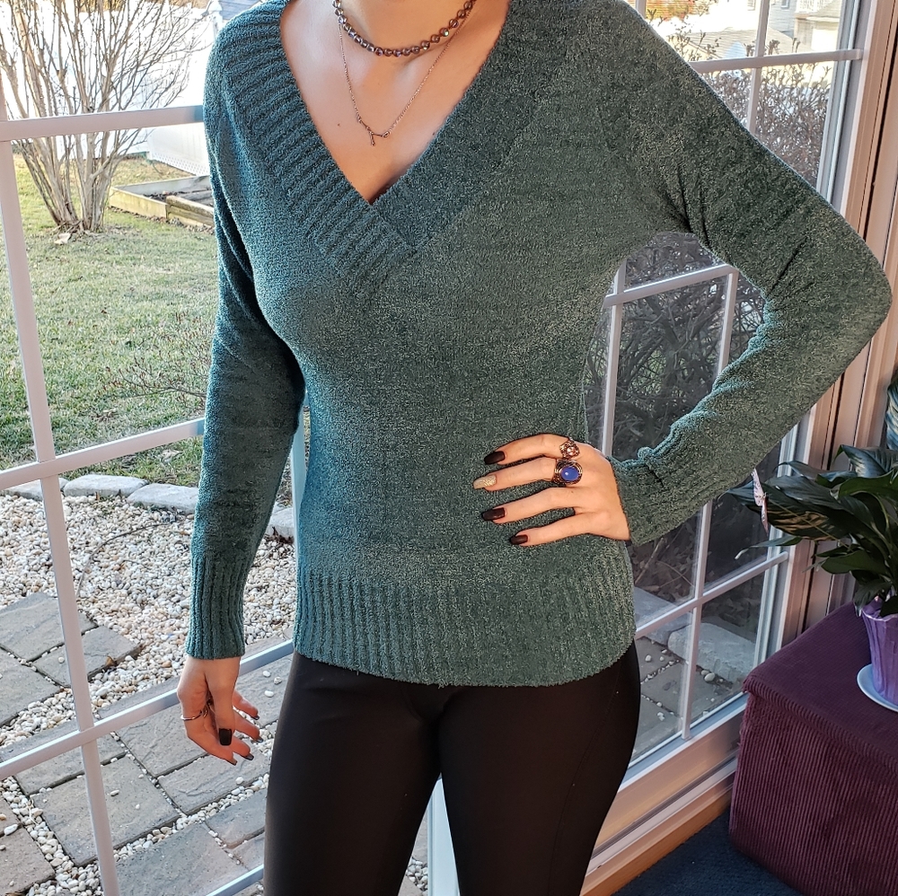 Wet Seal Chenile V-Neck Teal Sweater Size Medium